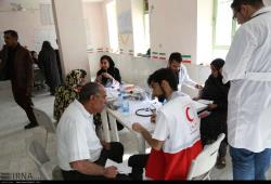 ویزیت رایگان پزشکان هلال احمر از روستائیان شهرو بندرعباس