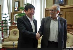 دیدار دبیر کل سازمان جهانی گمرک با وزیر اقتصاد ایران