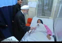 عیادت رئیس جمهوری از مصدومان زلزله در بیمارستان طالقانی کرمانشاه