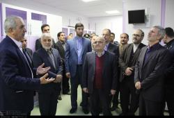 بازدید وزیر دفاع از مرکز رادیوتراپی مهرانه