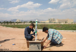 رقابت موشک های آبی دانشجویان کشور در سمنان