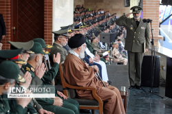 حضور و سخنرانی  رهبر معظم انقلاب در مراسم دانش‌آموختگی دانشجویان دانشگاه‌های افسری ارتش