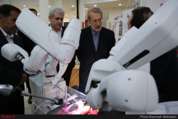 بازدید رئیس مجلس شورای اسلامی از پارک علم و فناوری پردیس