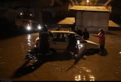 آبگرفتگی معابر مشهد بر اثر بارش باران
