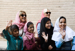 گردشگران خارجی در شهر تاریخی اصفهان