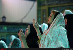 مراسم احیاء شب بیست و یکم ماه مبارک رمضان درحرم امام زاده صالح تهران