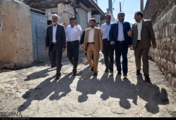 بازدید عضو مجمع تشخیص مصلحت نظام و اعضای کمیته اطلاع رسانی مناطق سیلزده از پلدختر