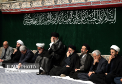 مراسم عزاداری اربعین حسینی با حضور هیئت‌های دانشجویی در حسینیه امام خمینی (ره) با حضور مقام معظم رهبری